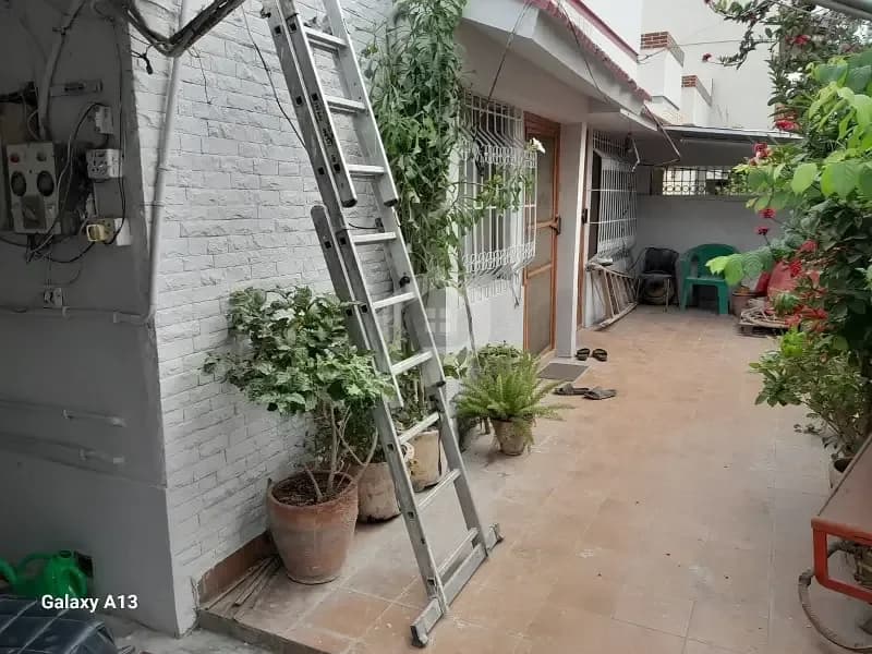 240 Yards Long Life Bungalows Single Story For Sale Gulistan e Jauhar Block 17 — for sale in Gulistan-e-Jauhar