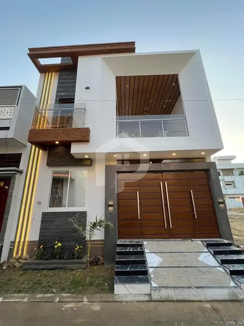 30 Feet Road Facing Most Reasonable Chance Deal 120 Square Yards House West Open Double Storey Leased House — for sale in Saadi Town
